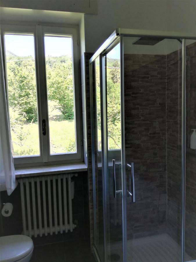 Casale Cadeloro Lejlighed Nebbiuno Eksteriør billede
