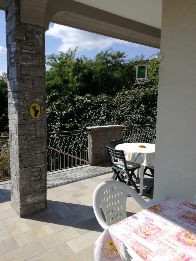 Casale Cadeloro Lejlighed Nebbiuno Eksteriør billede